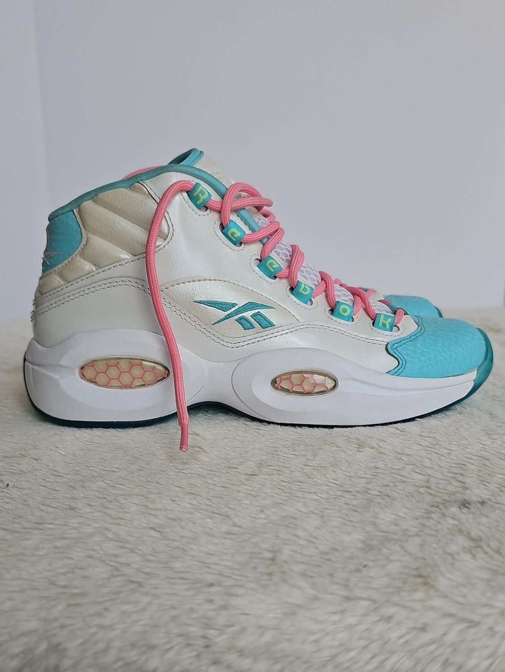Reebok Question Mid J Lemon Zest Pink Teal Sneakers Sz 6 Y / Women 7.5 M43195